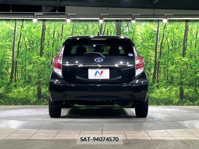 Toyota AQUA 2016-12 8848205-14
