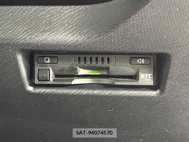 Toyota AQUA 2016-12 8848205-6