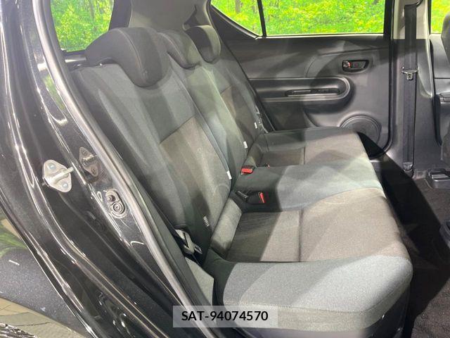 Toyota AQUA 2016-12 8848205-8