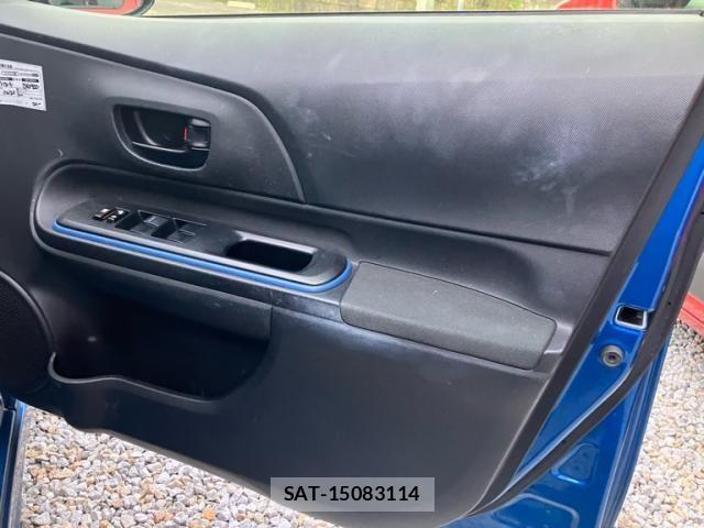 Toyota AQUA 2014-03 8848235-10
