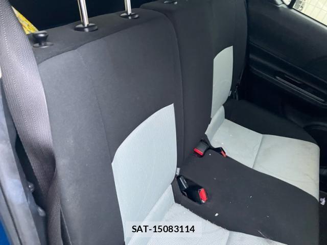 Toyota AQUA 2014-03 8848235-12