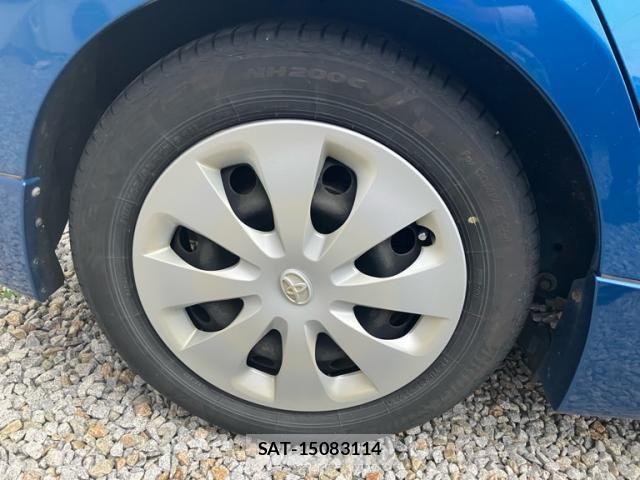 Toyota AQUA 2014-03 8848235-3