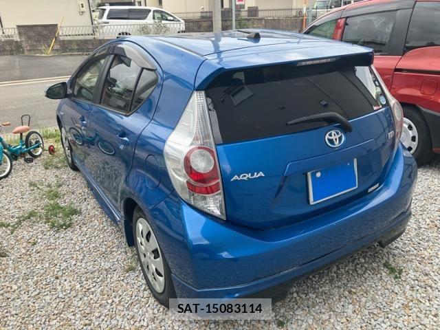 Toyota AQUA 2014-03 8848235-5