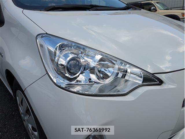 Toyota AQUA 2012-03 8848225-5