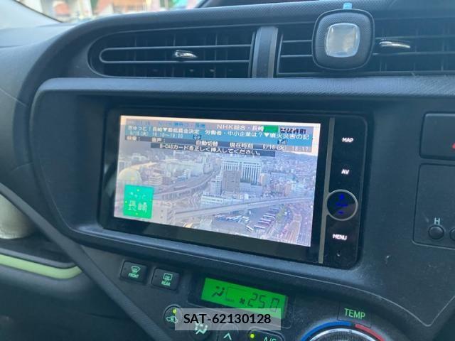 Toyota AQUA 2012-10 8848240-18