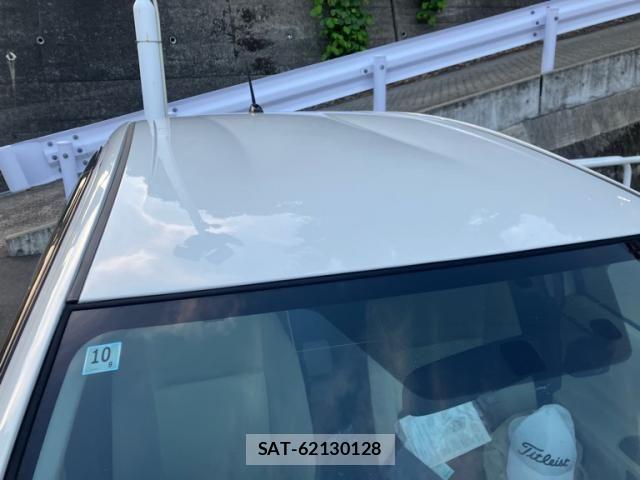 Toyota AQUA 2012-10 8848240-2