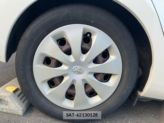 Toyota AQUA 2012-10 8848240-8