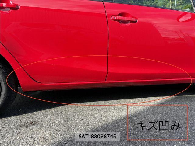 Toyota AQUA 2013-12 8848228-12