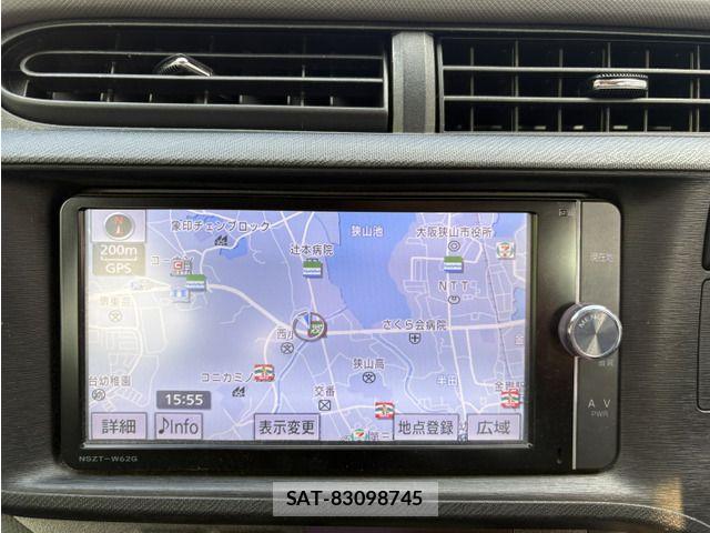 Toyota AQUA 2013-12 8848228-6