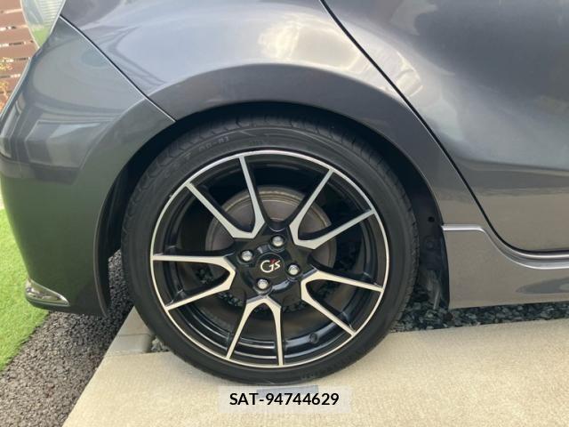 Toyota AQUA 2014-01 8848226-9