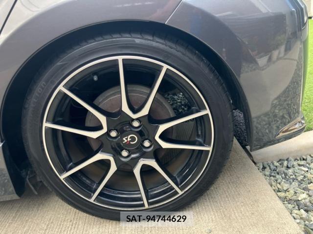 Toyota AQUA 2014-01 8848226-10