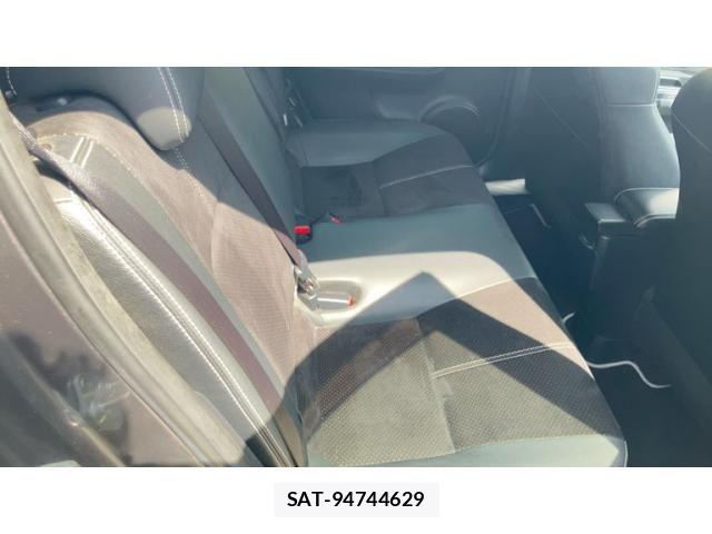 Toyota AQUA 2014-01 8848226-24
