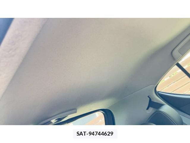 Toyota AQUA 2014-01 8848226-25