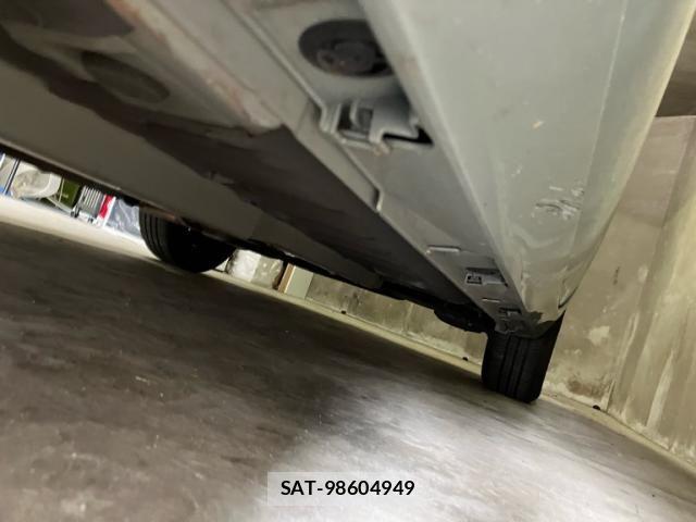 Toyota AQUA 2021-08 8848203-10