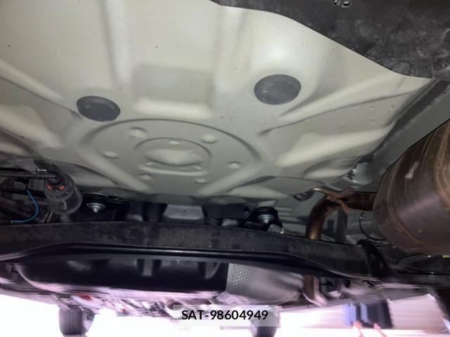 Toyota AQUA 2021-08 8848203-12