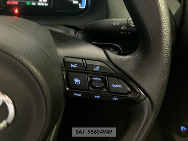 Toyota AQUA 2021-08 8848203-21