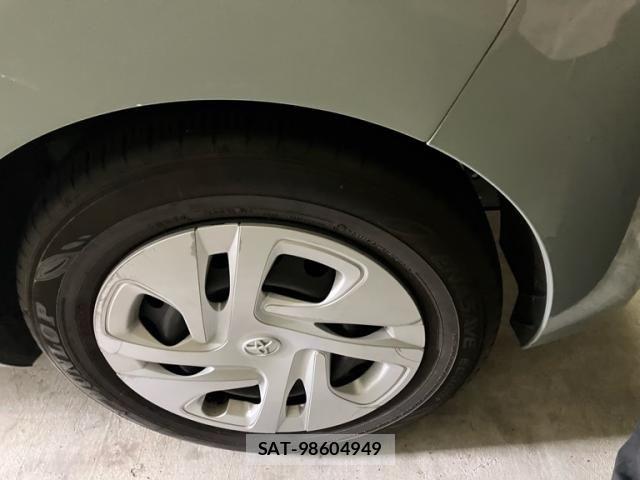 Toyota AQUA 2021-08 8848203-7