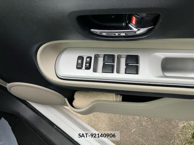 Toyota AQUA 2012-07 8848230-9