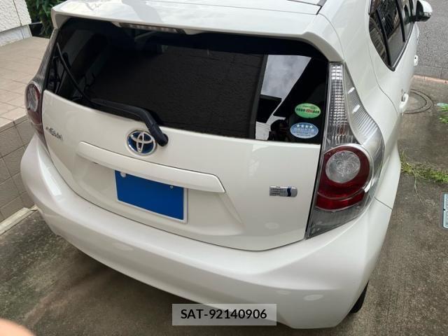 Toyota AQUA 2012-07 8848230-4