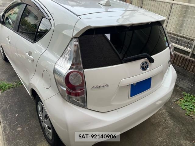 Toyota AQUA 2012-07 8848230-5