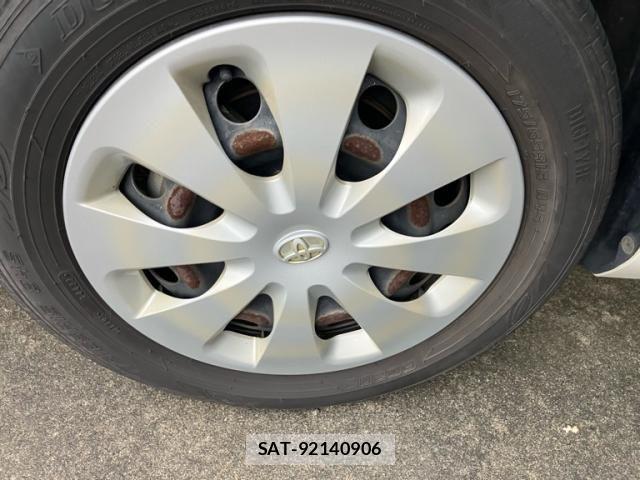 Toyota AQUA 2012-07 8848230-7