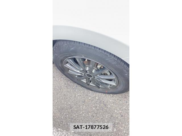 Toyota AQUA 2023-06 8848199-9