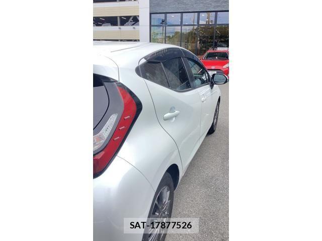 Toyota AQUA 2023-06 8848199-12