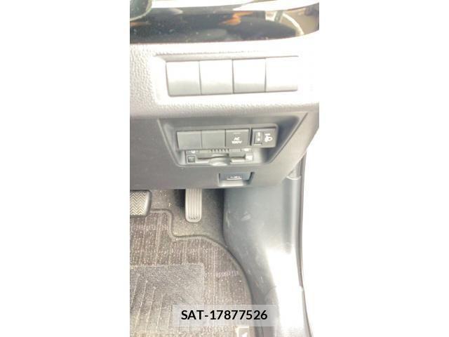 Toyota AQUA 2023-06 8848199-14