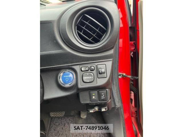 Toyota AQUA 2012-07 8848239-15
