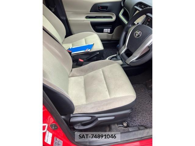 Toyota AQUA 2012-07 8848239-17