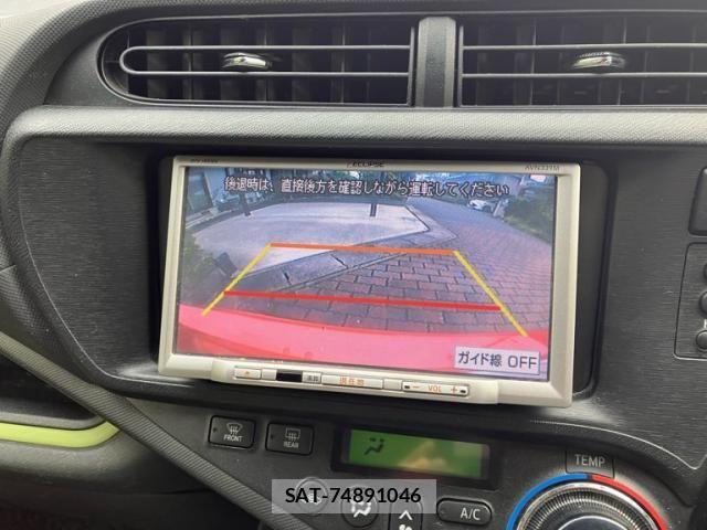 Toyota AQUA 2012-07 8848239-19