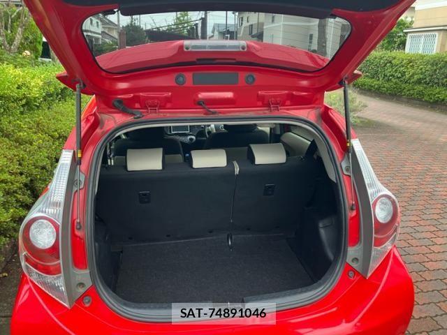 Toyota AQUA 2012-07 8848239-22
