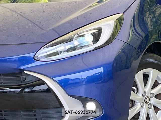 Toyota AQUA 2021-12 8848197-11