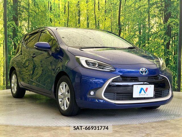 Toyota AQUA 2021-12 8848197-15