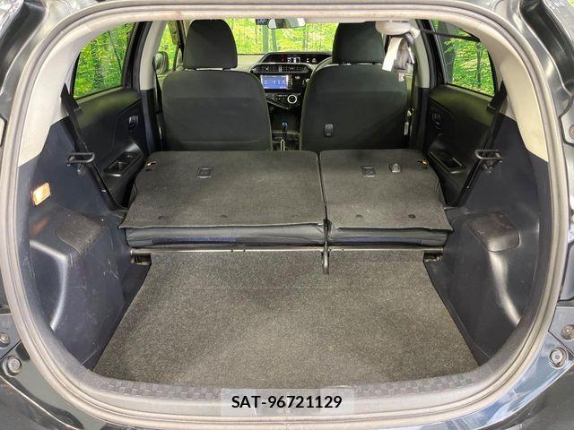 Toyota AQUA 2018-07 8870405-10