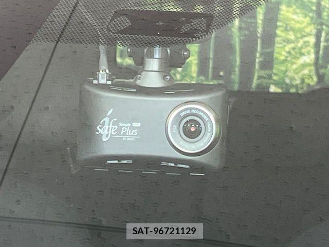 Toyota AQUA 2018-07 8870405-4