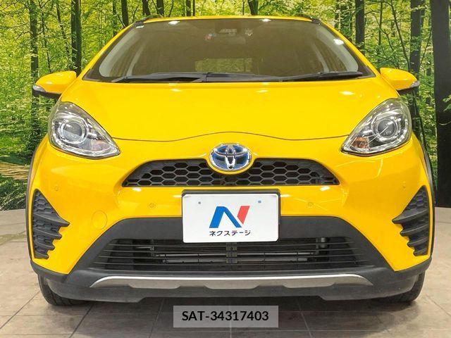 Toyota AQUA 2018-04 8870404-13