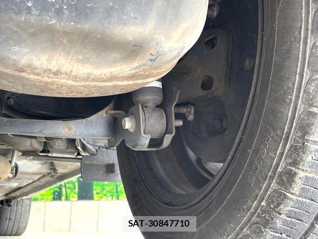 Toyota AQUA 2016-01 8870409-19