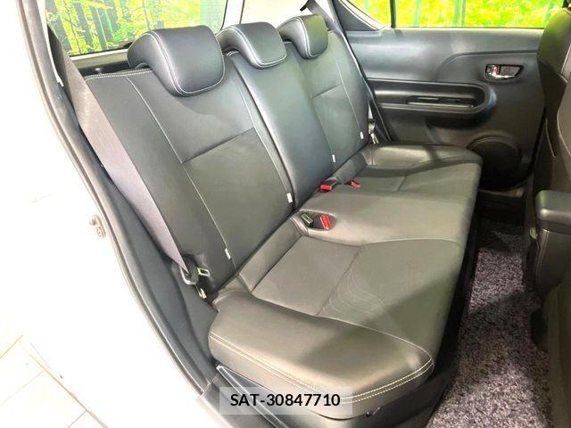 Toyota AQUA 2016-01 8870409-8