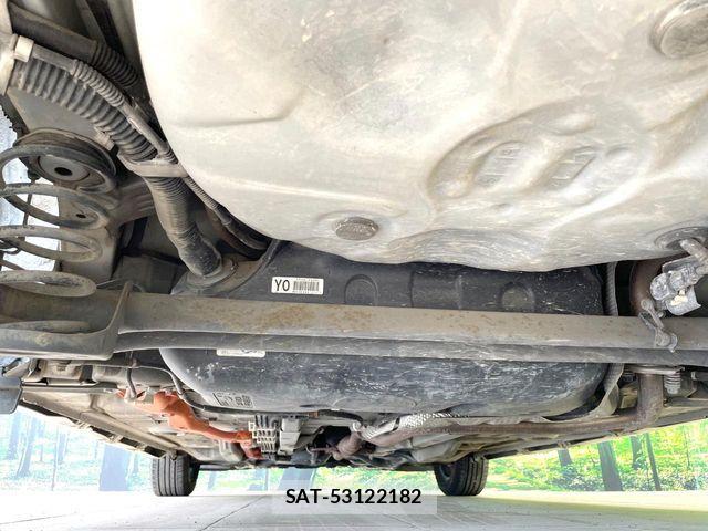 Toyota AQUA 2012-02 8870411-18