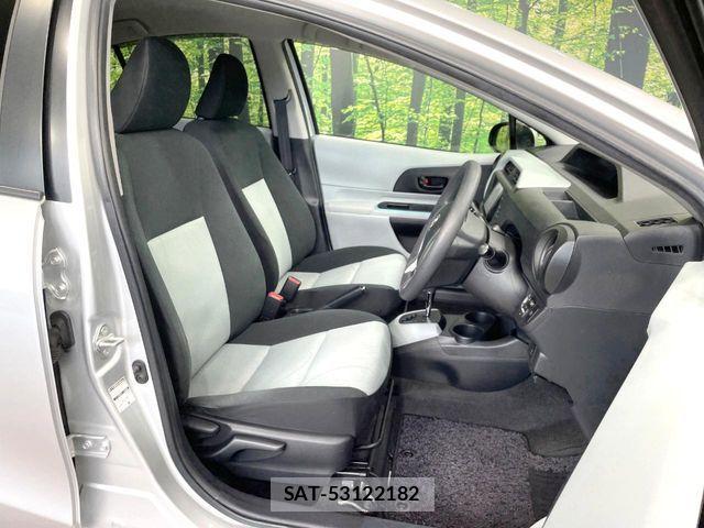 Toyota AQUA 2012-02 8870411-7
