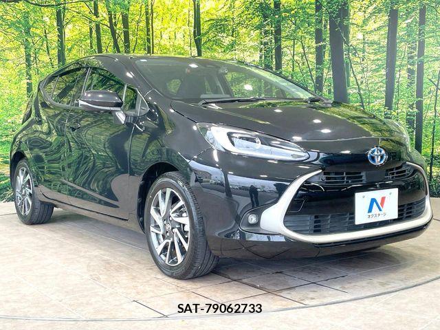 Toyota AQUA 2021-12 8870396-15
