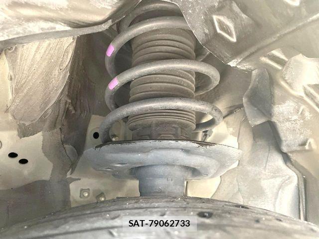 Toyota AQUA 2021-12 8870396-19
