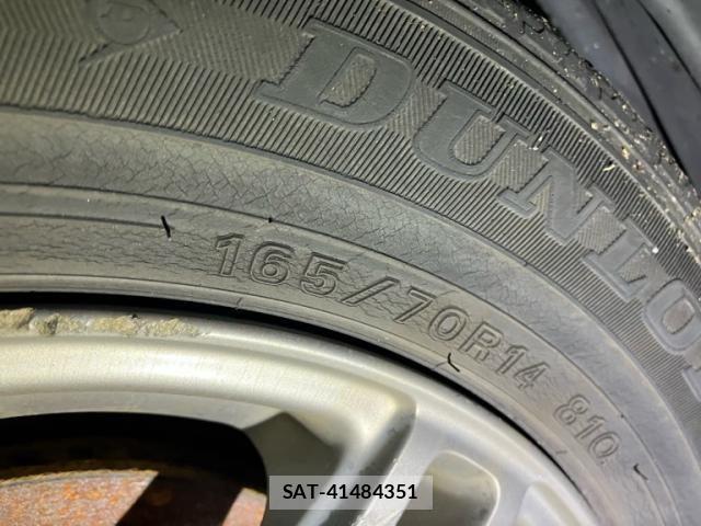 Toyota AQUA 2012-05 8870416-5