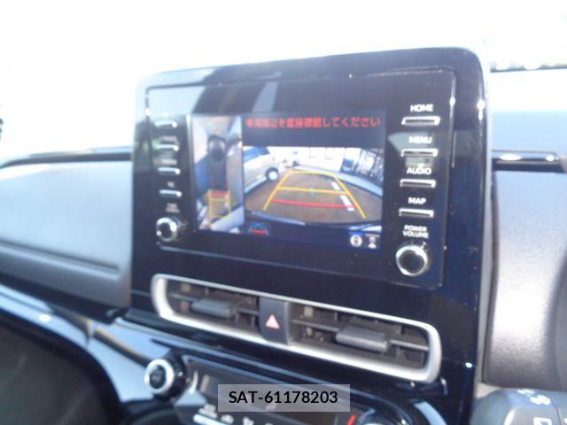 Toyota AQUA 2022-08 8870402-19