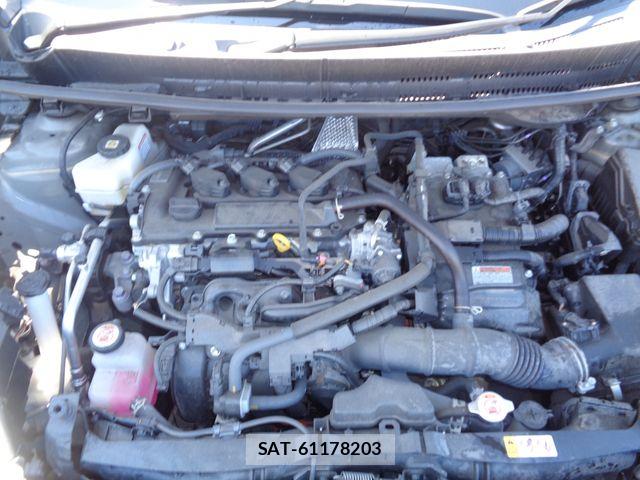 Toyota AQUA 2022-08 8870402-25