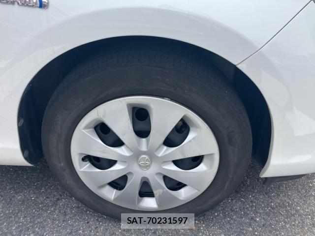 Toyota AQUA 2014-11 8870417-2