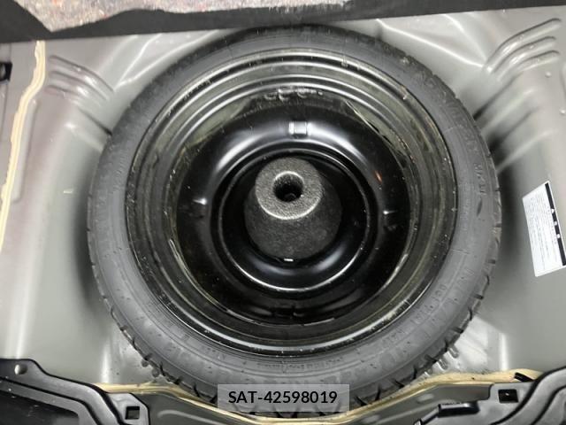 Toyota AQUA 2014-02 8870414-25
