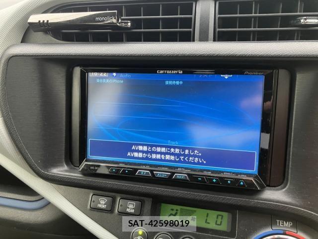 Toyota AQUA 2014-02 8870414-29