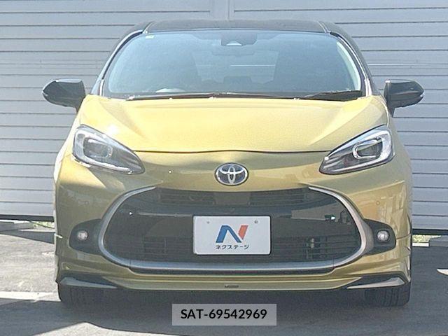 Toyota AQUA 2023-04 8870397-14